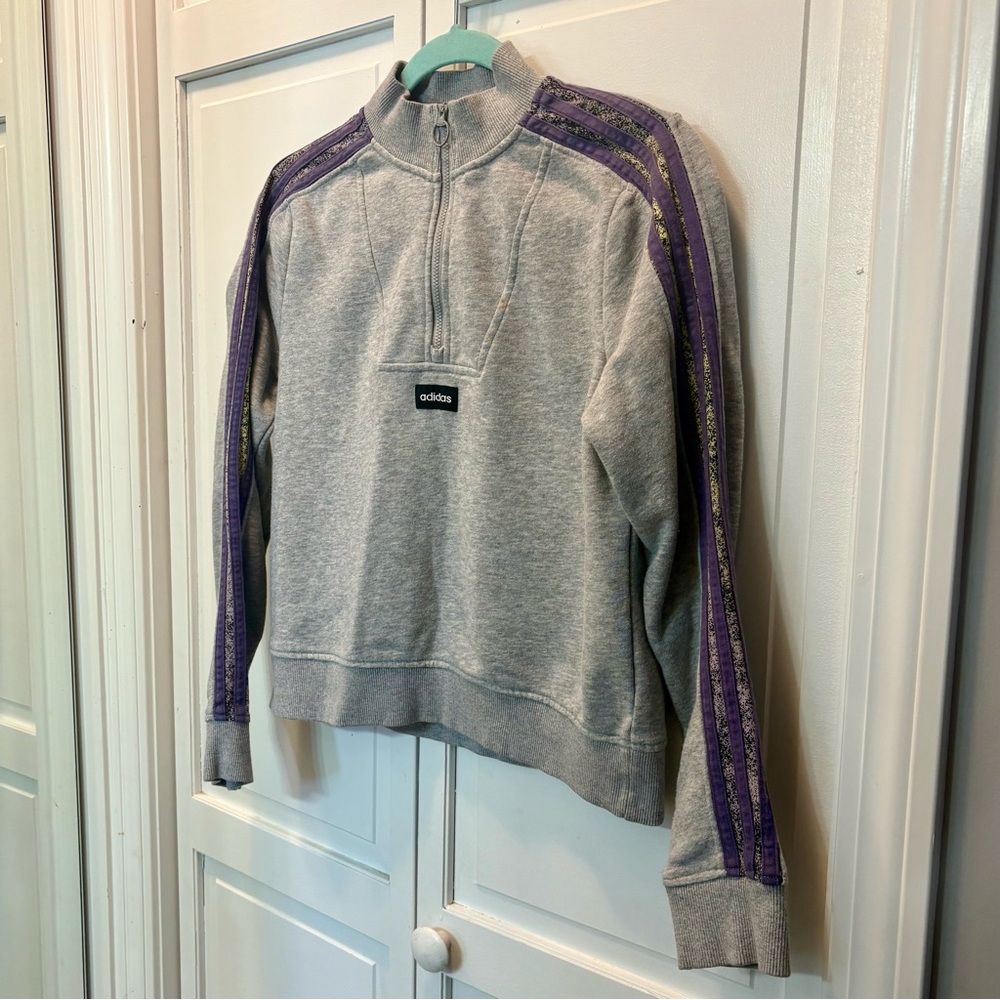 ✨ ADIDAS ✨ Cropped Gray Quarter Zip Sweatshirt Purple Velvet Stripes Size XS - Picture 3 of 10